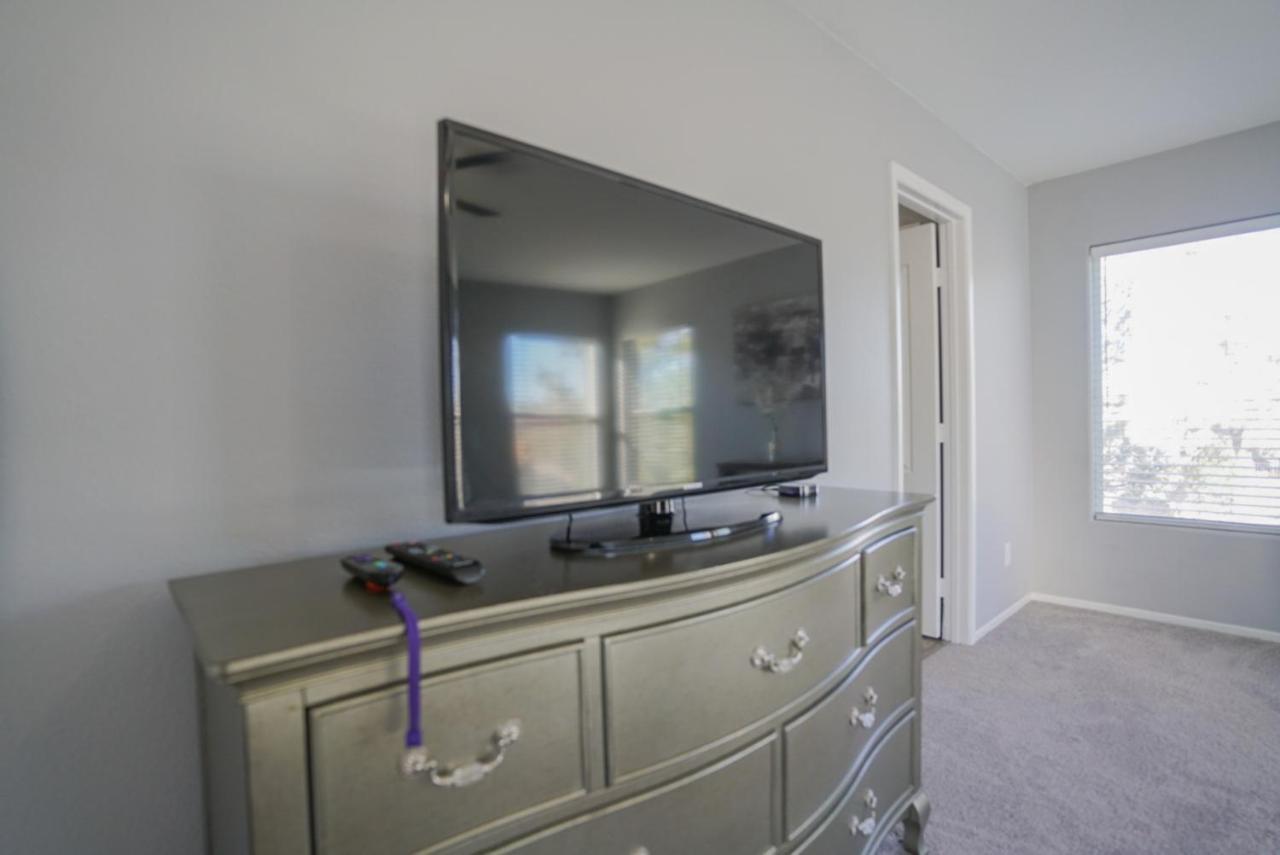 Ultra Modern Las Vegas Home 20Min From The Strip Exteriör bild